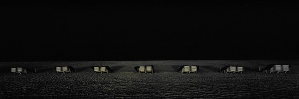 Juliae Eirich, Beach Chairs, 2004, C-Print mounted on Alu-Dibond, Courtesy of Peter Poby, New York.